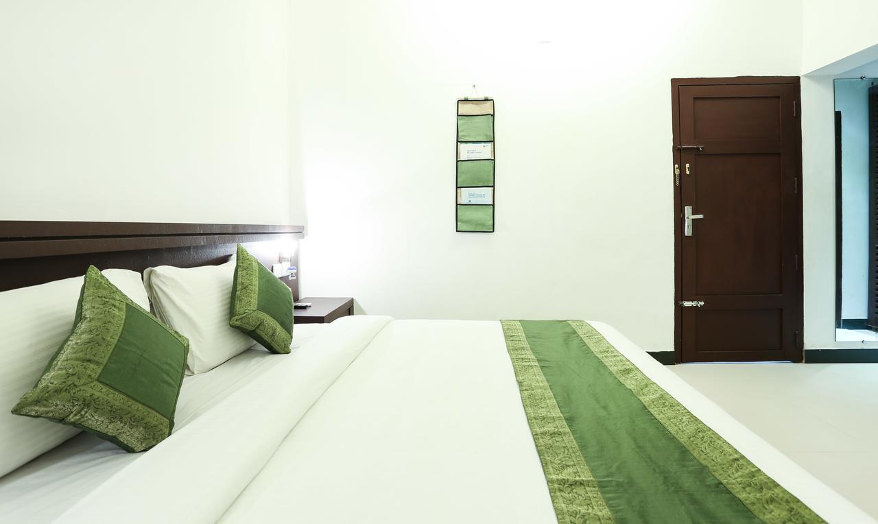 Treebo Trend Al Saj Convention Centre Kazhakuttam Luaran gambar