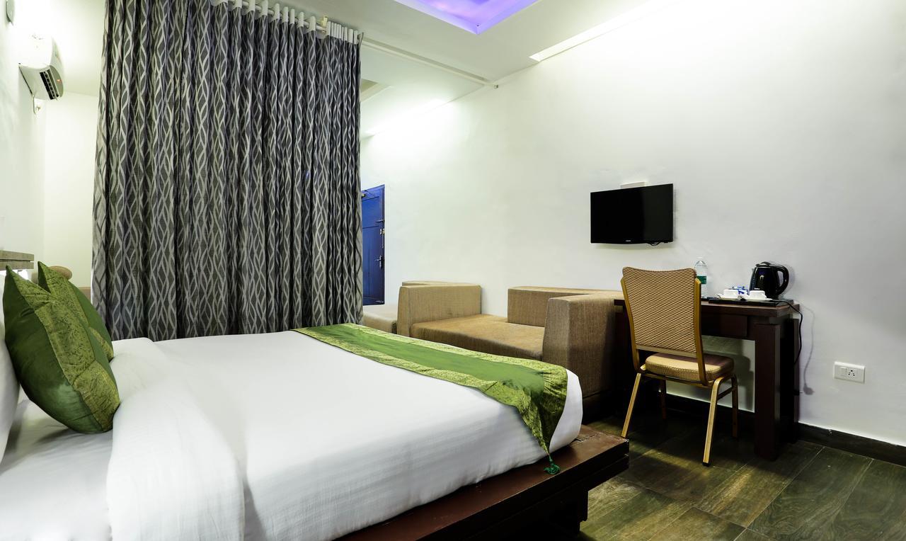 Treebo Trend Al Saj Convention Centre Kazhakuttam Luaran gambar